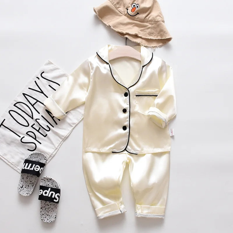 Conjunto de Pijamas Infantil